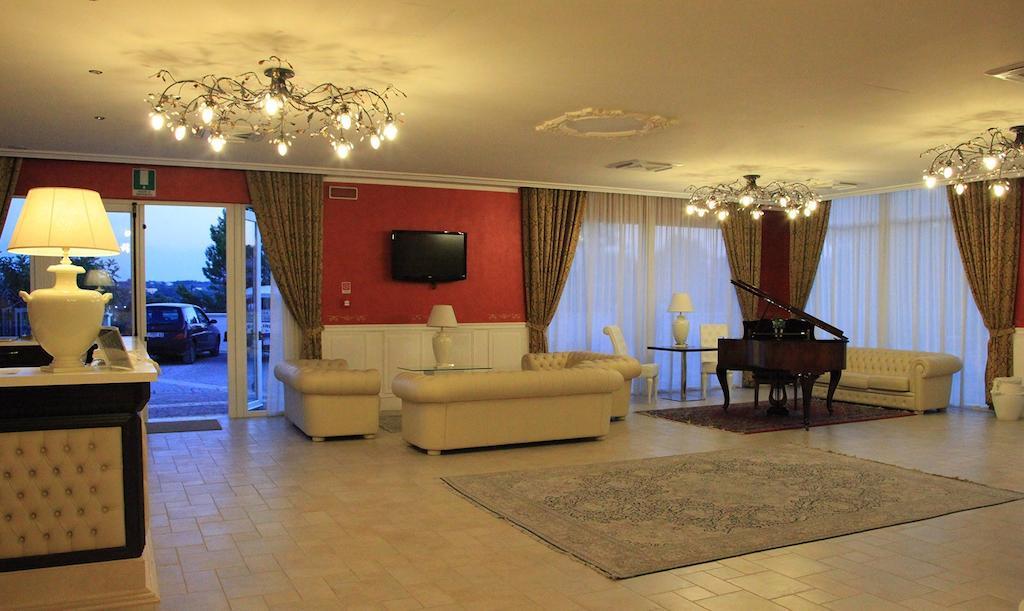 Hotel Madonna Delle Grazie Ceglie Messapica Ngoại thất bức ảnh